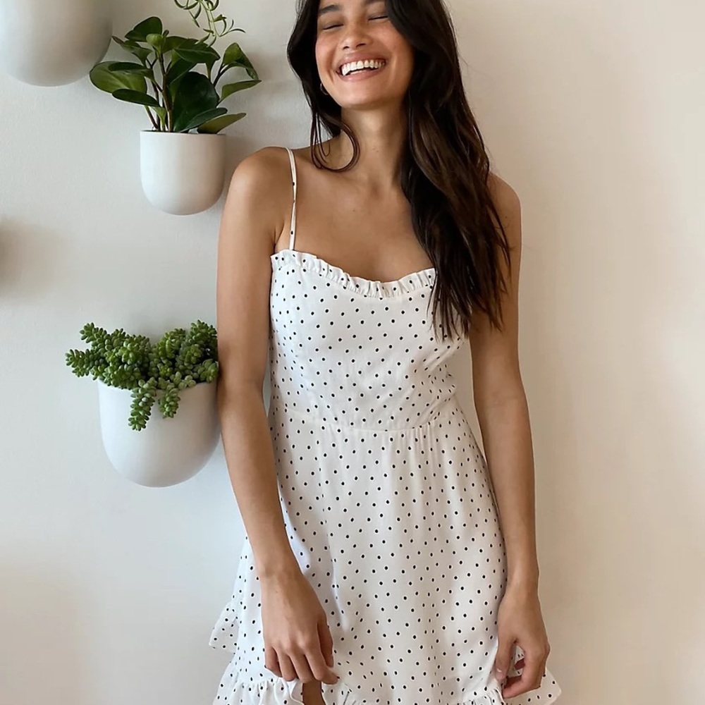 New with Tags Aritzia Sunday Best Bambi Dress Size 00 White With Black Polka Dot